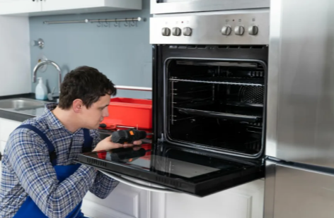 Why Your Oven Door Won’t Close Properly: Causes, Fixes, and Maintenance Tips